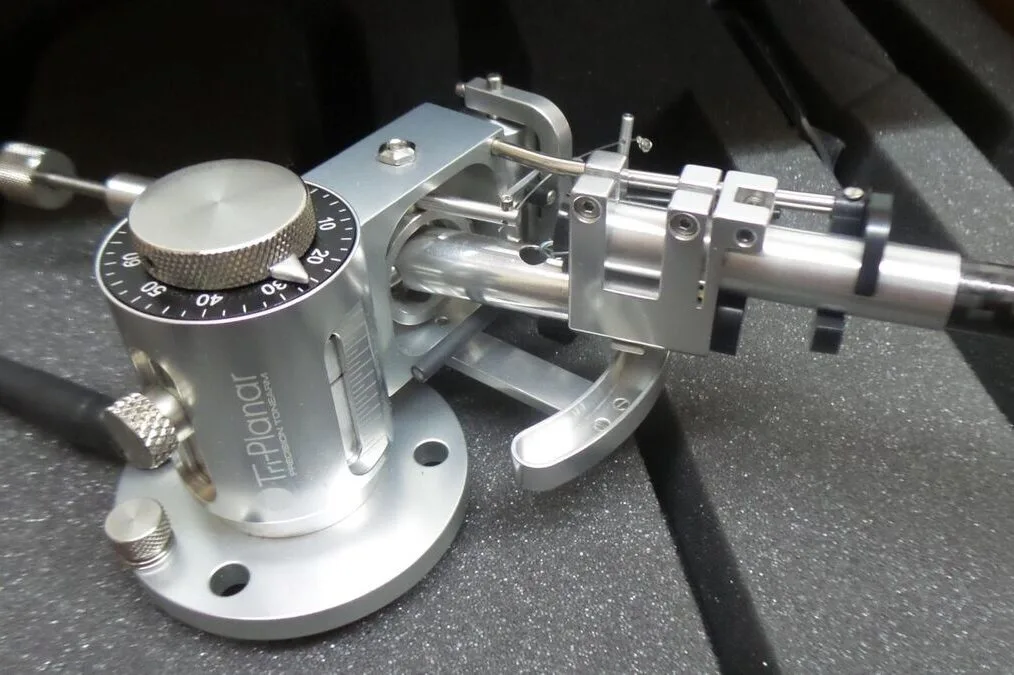 Braço toca-discos contrapeso e antiskating